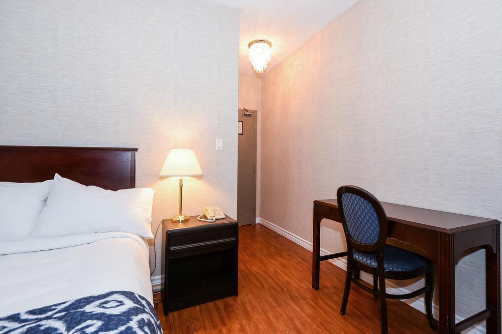 Ottawa Inn Hotel ภายนอก รูปภาพ
