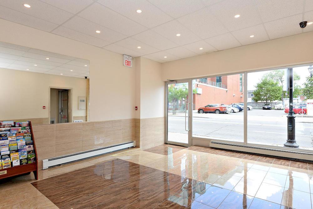 Ottawa Inn Hotel ภายนอก รูปภาพ